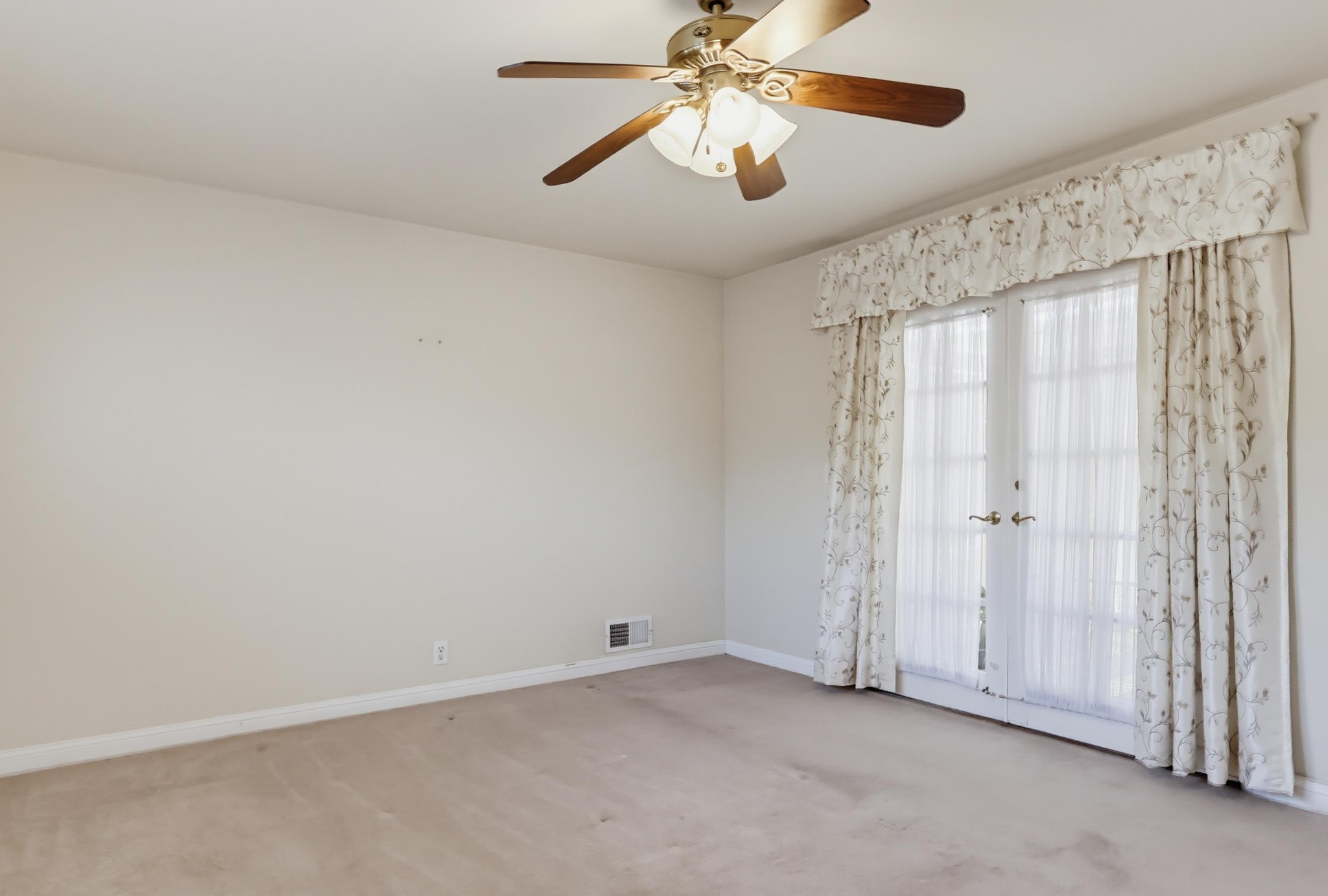 Virtual tour photo 62 of 92 for 6448 E Pageantry St