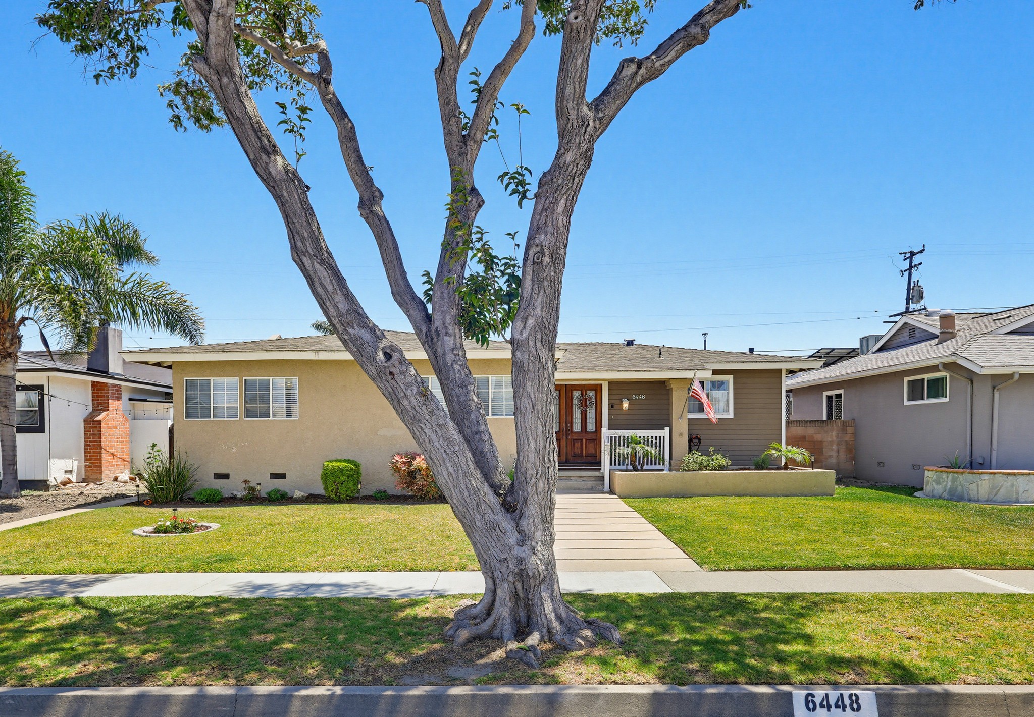 Virtual tour photo 1 of 94 for 6448 E Pageantry St