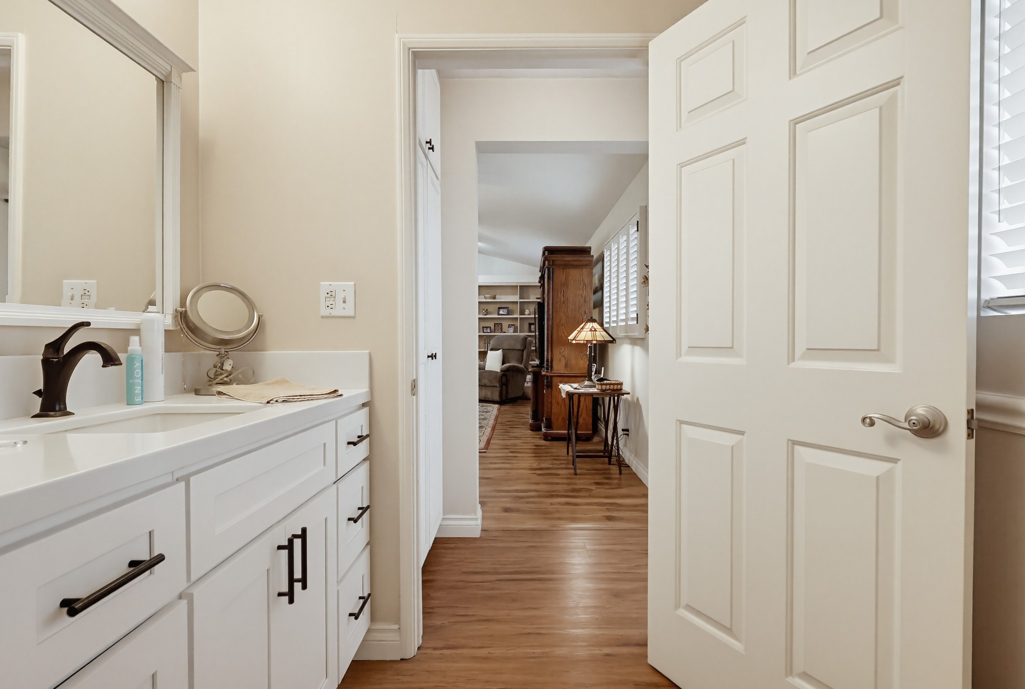 Virtual tour photo 26 of 94 for 6448 E Pageantry St