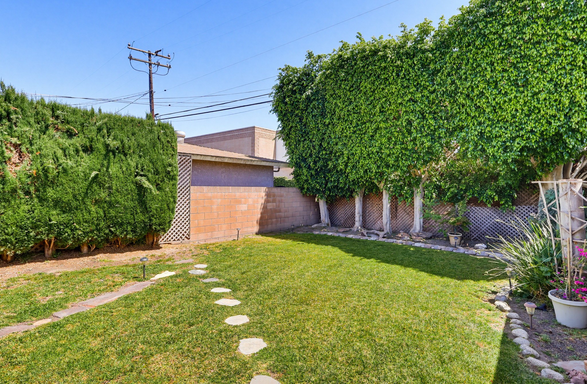 Virtual tour photo 70 of 94 for 6448 E Pageantry St