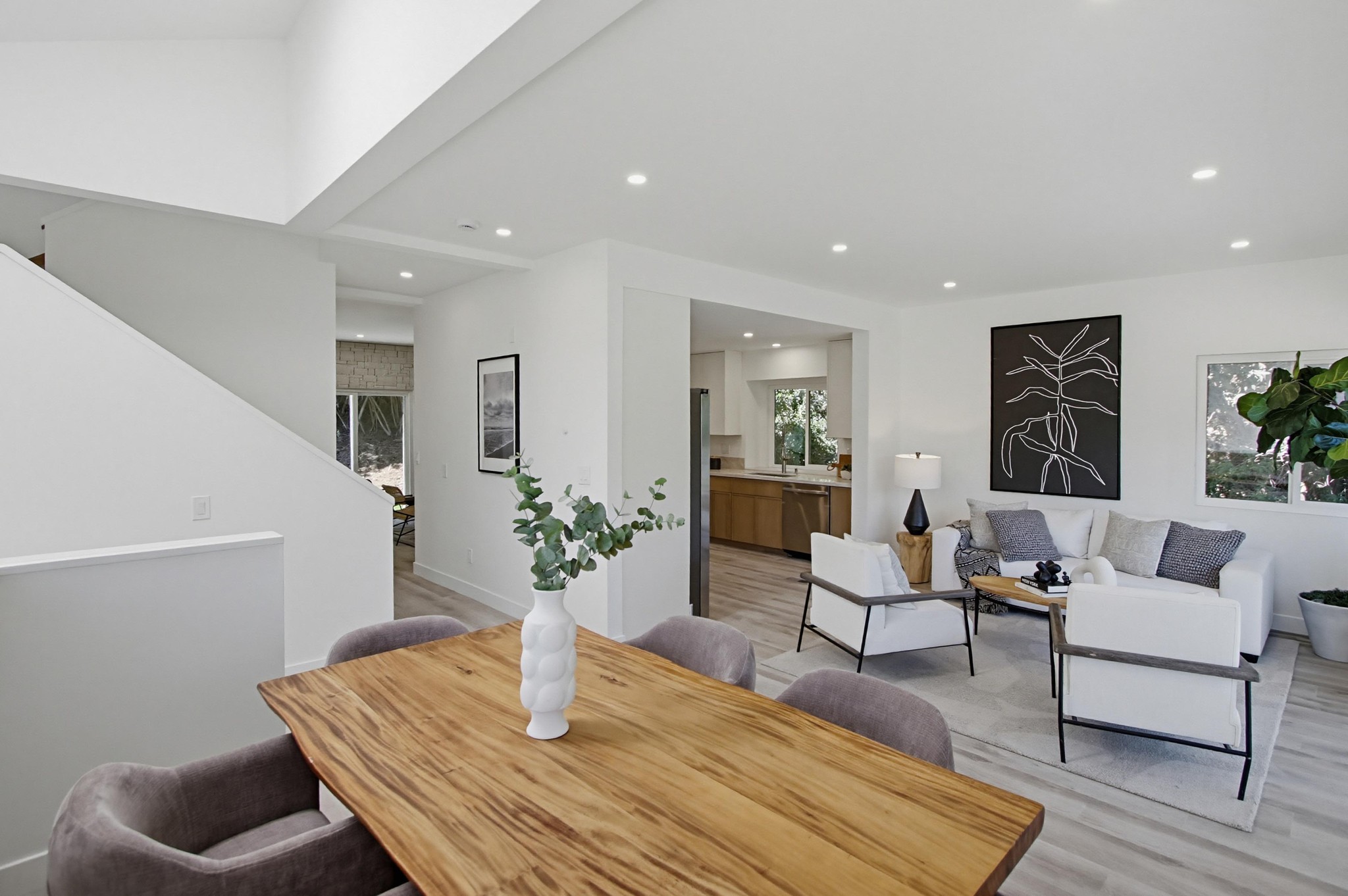 Virtual tour photo 7 of 44 for 6448 Glidden St