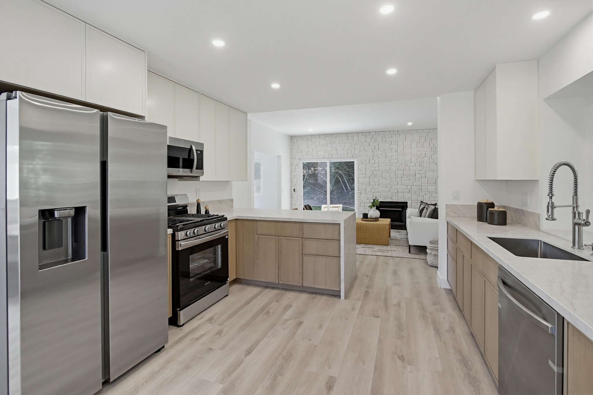 Virtual tour photo 14 of 44 for 6448 Glidden St