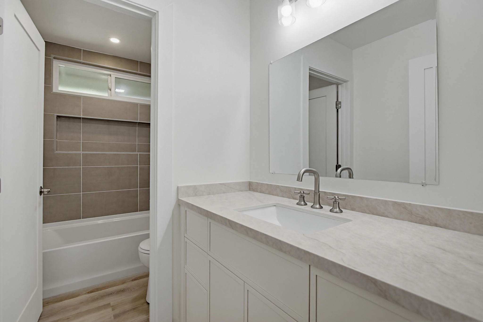 Virtual tour photo 28 of 44 for 6448 Glidden St