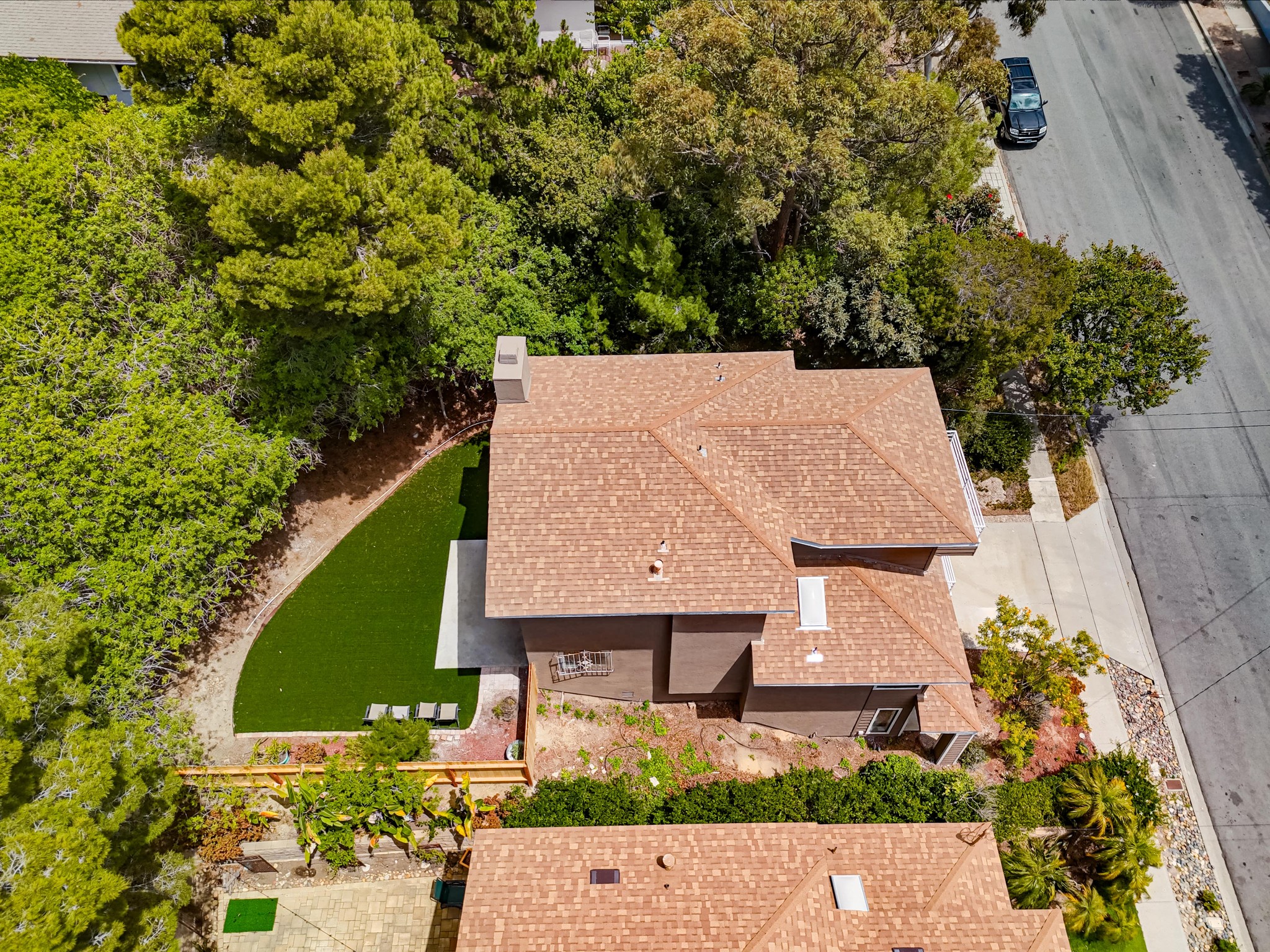 Virtual tour photo 8 of 27 for 6448 Glidden St