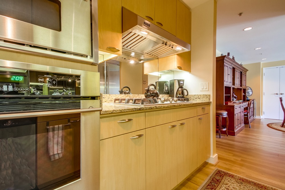 Virtual tour photo 14 of 43 for 645 Front St #1014