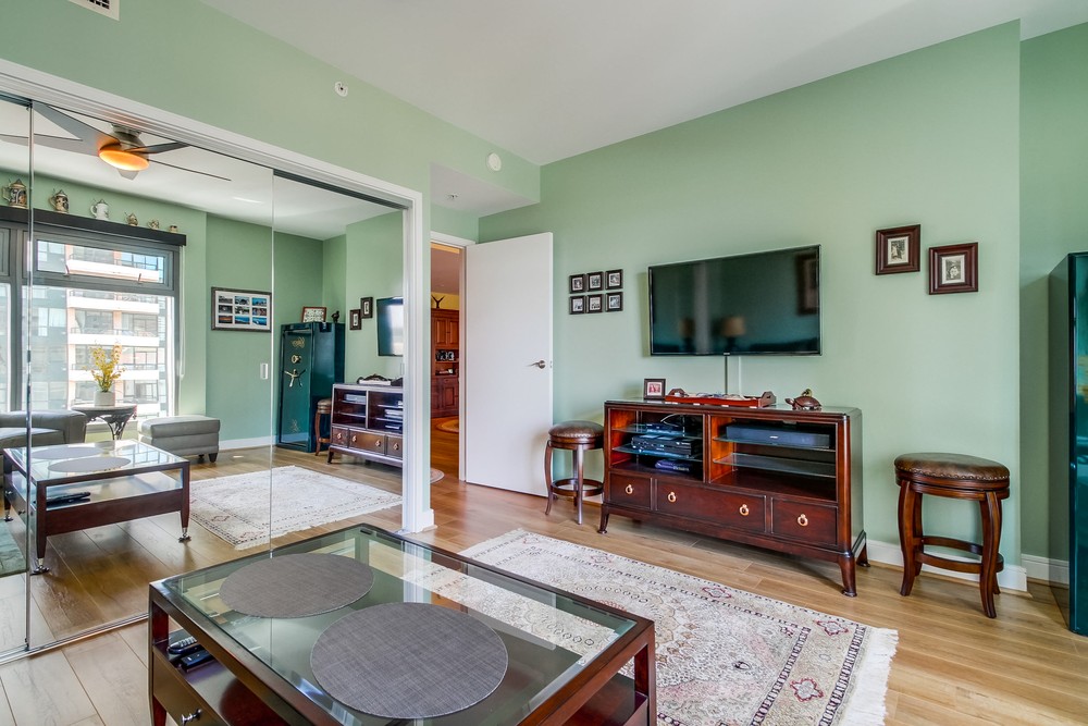 Virtual tour photo 17 of 43 for 645 Front St #1014