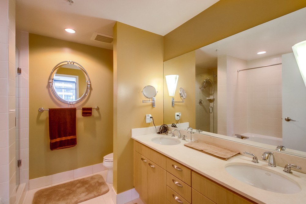 Virtual tour photo 28 of 43 for 645 Front St #1014