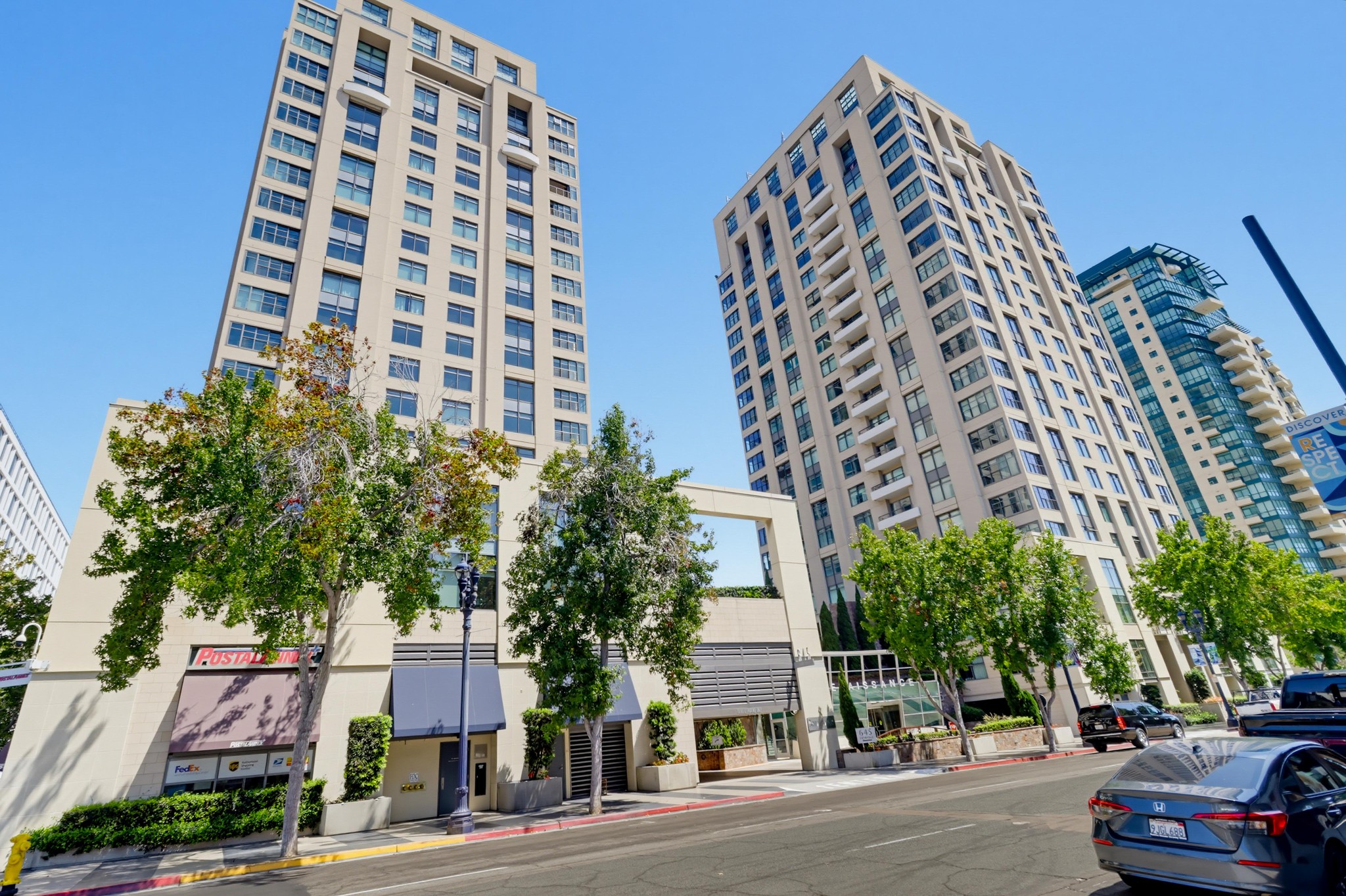 Virtual tour photo 1 of 53 for 645 Front St