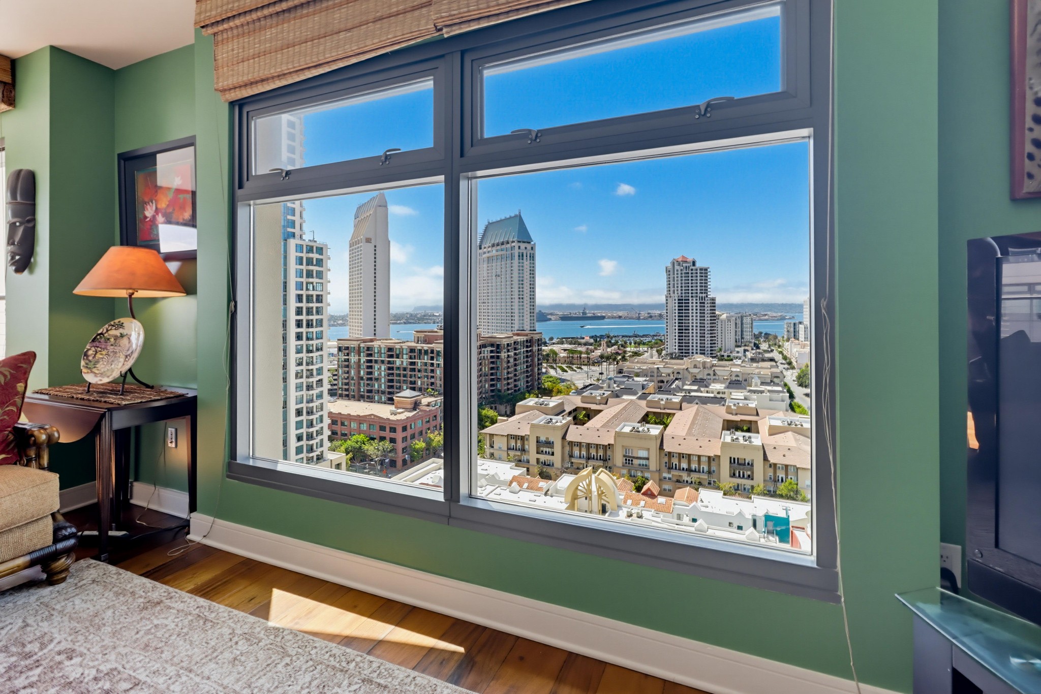 Virtual tour photo 20 of 53 for 645 Front St