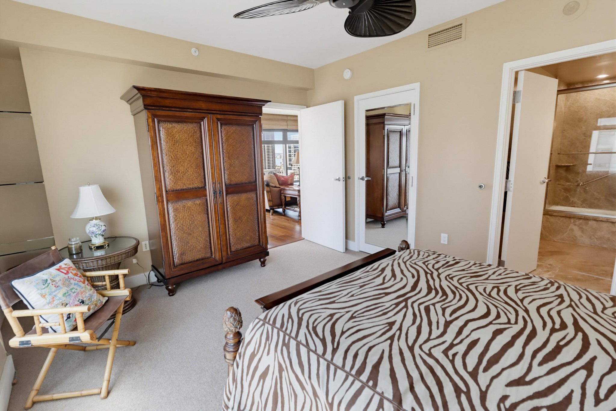 Virtual tour photo 39 of 53 for 645 Front St