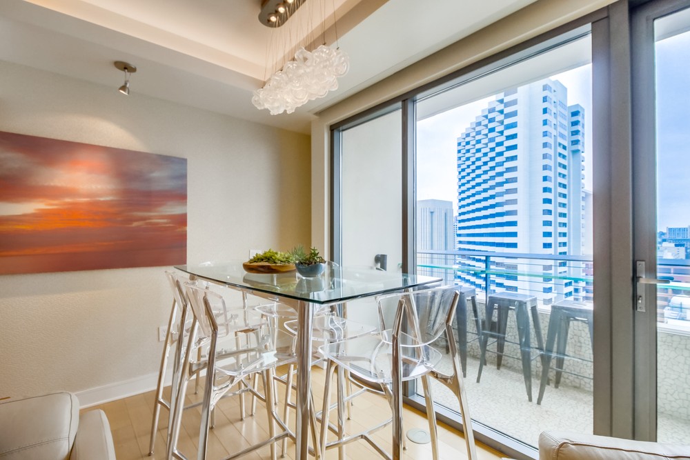 Virtual tour photo 11 of 40 for 645 Front St