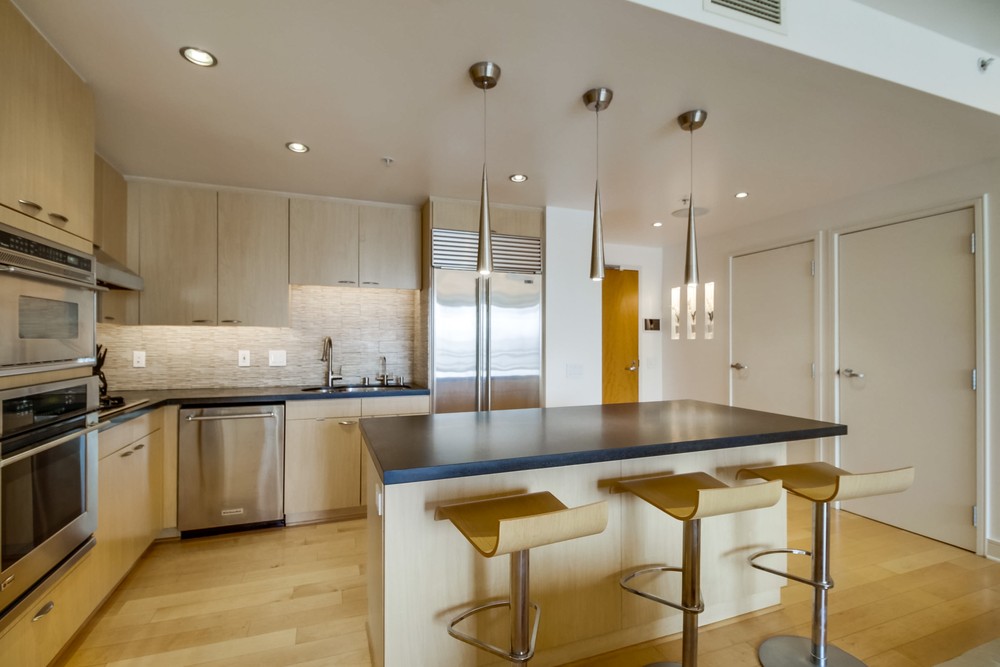 Virtual tour photo 14 of 40 for 645 Front St
