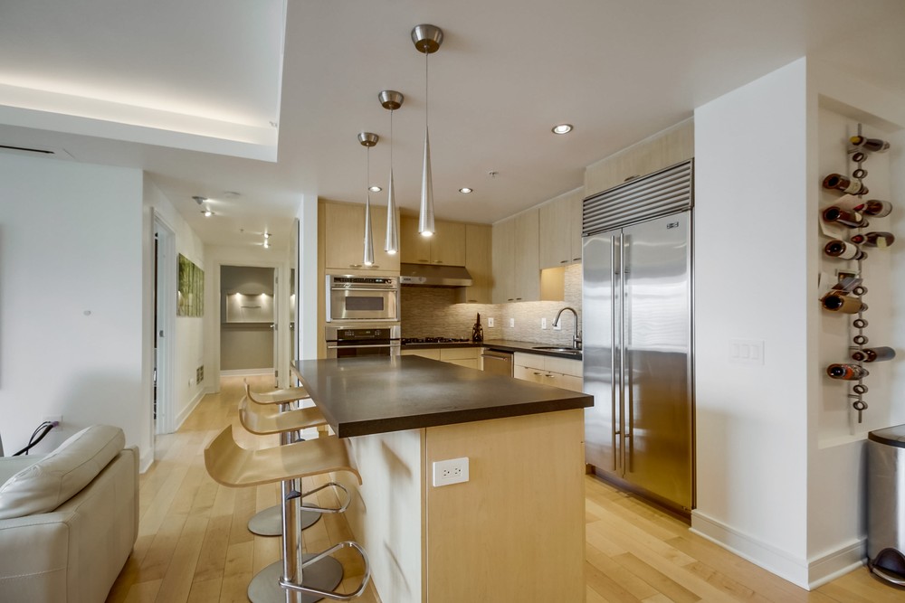 Virtual tour photo 16 of 40 for 645 Front St