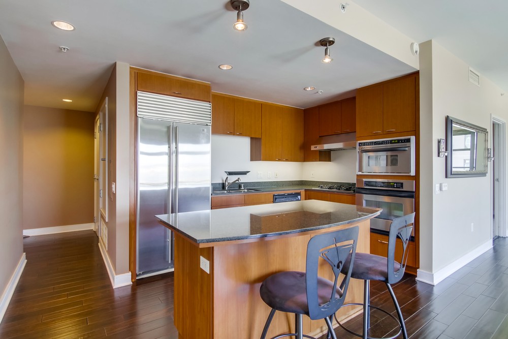 Virtual tour photo 18 of 38 for 645 Front St