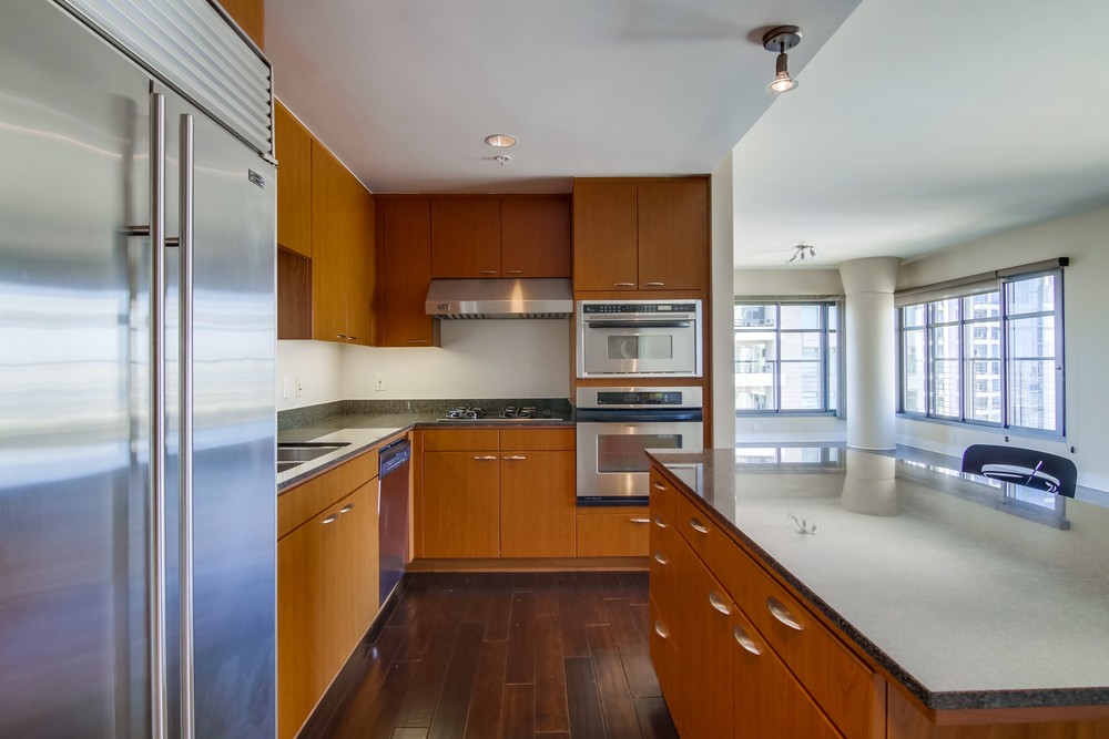 Virtual tour photo 19 of 38 for 645 Front St