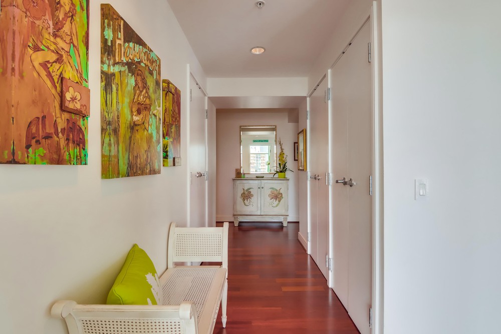Virtual tour photo 9 of 63 for 645 Front St