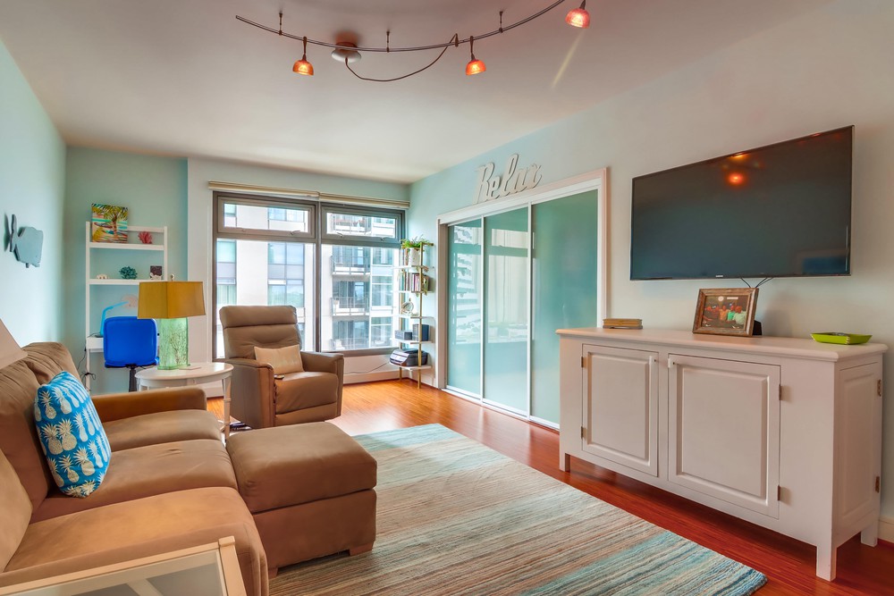 Virtual tour photo 12 of 63 for 645 Front St