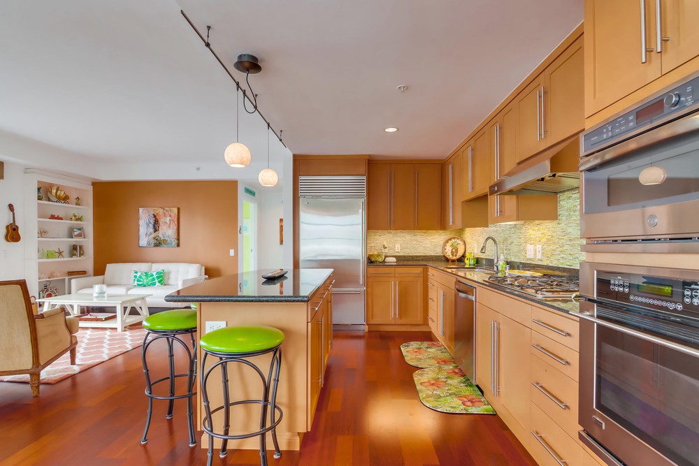 Virtual tour photo 29 of 63 for 645 Front St