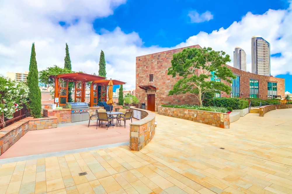 Virtual tour photo 60 of 63 for 645 Front St