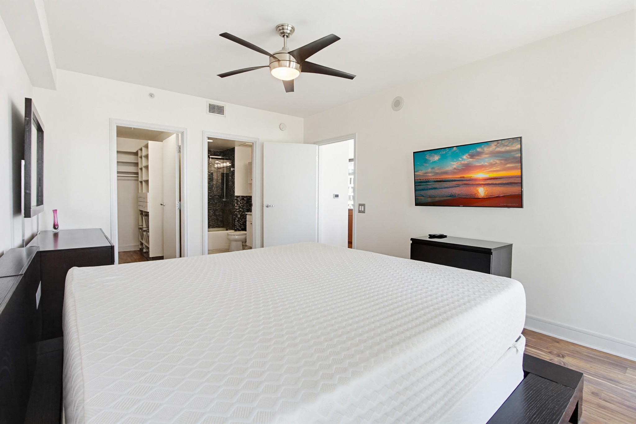 Virtual tour photo 35 of 57 for 645 Front St UNIT 1208