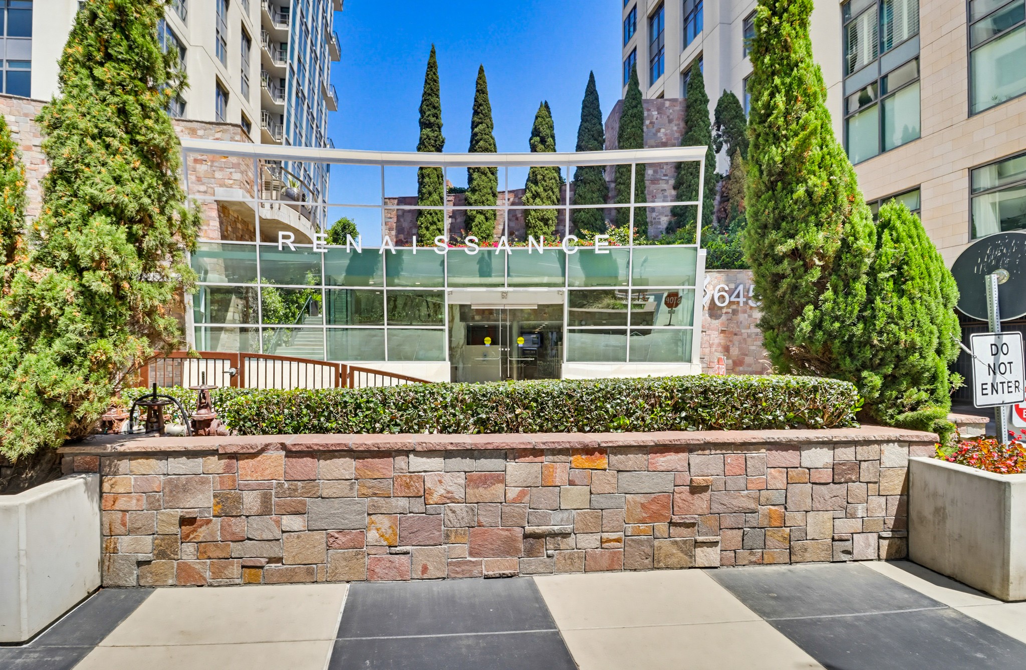 Virtual tour photo 4 of 51 for 645 Front St UNIT 1806