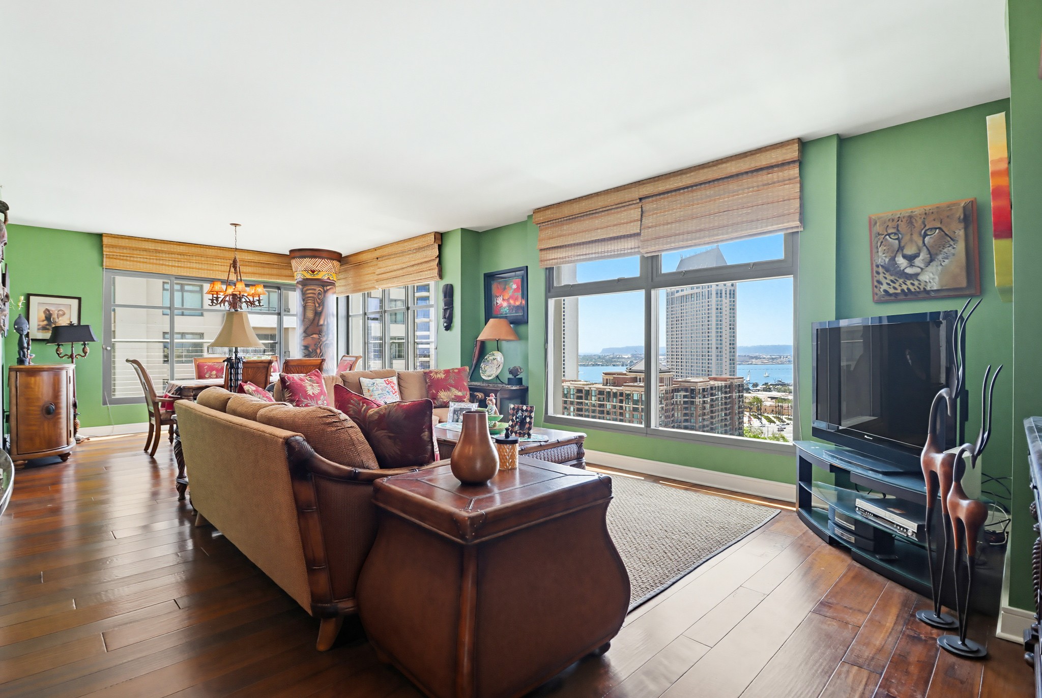 Virtual tour photo 17 of 51 for 645 Front St UNIT 1806