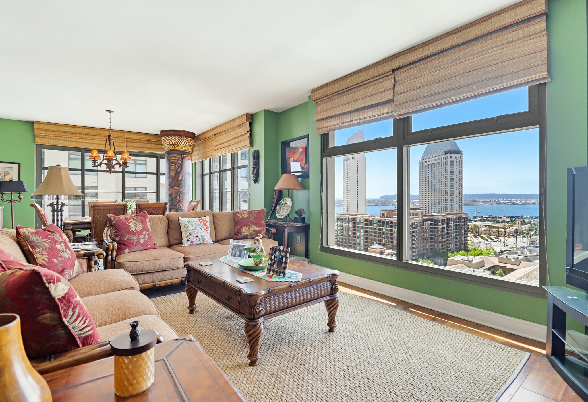 Virtual tour photo 18 of 51 for 645 Front St UNIT 1806