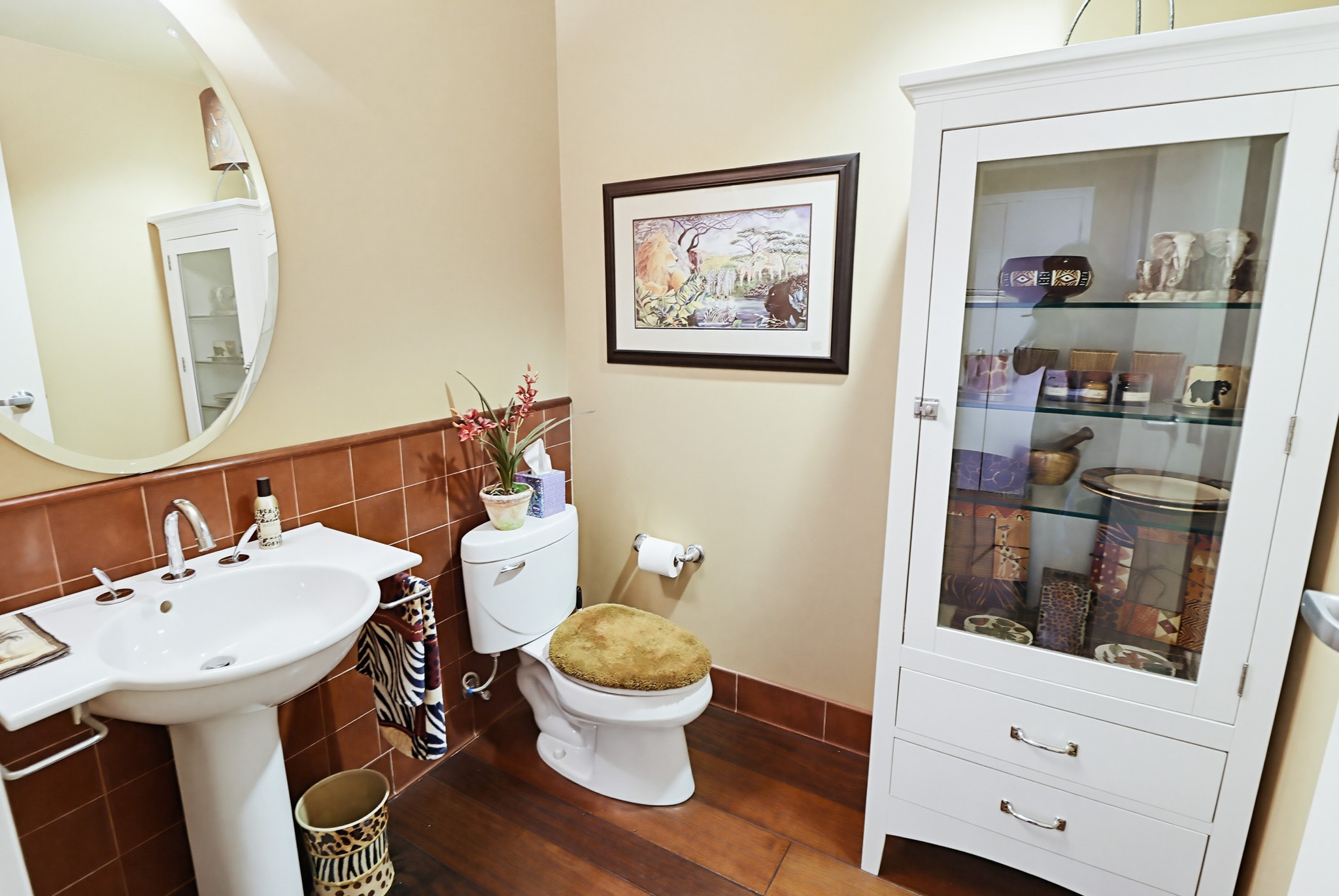 Virtual tour photo 28 of 51 for 645 Front St UNIT 1806