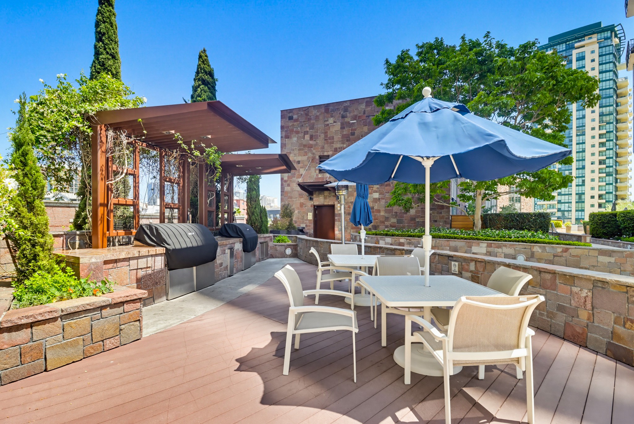 Virtual tour photo 47 of 51 for 645 Front St UNIT 1806