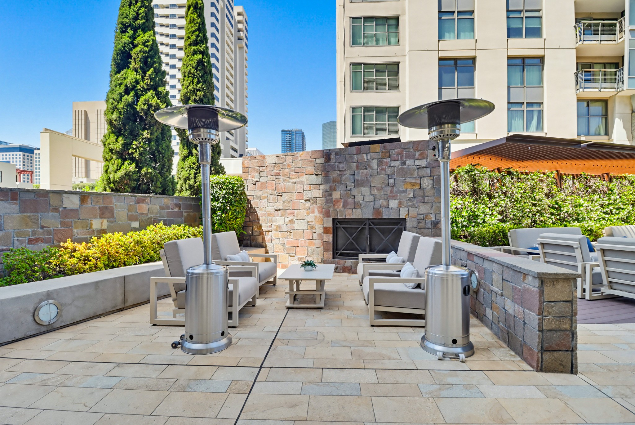 Virtual tour photo 48 of 51 for 645 Front St UNIT 1806