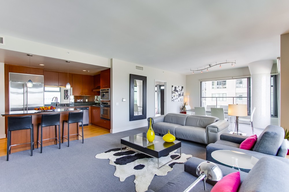 Virtual tour photo 3 of 44 for 645 Front Street #1406