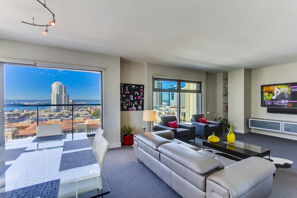 Virtual tour photo 5 of 44 for 645 Front Street #1406