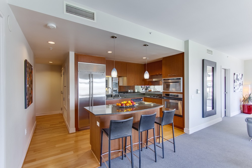 Virtual tour photo 10 of 44 for 645 Front Street #1406
