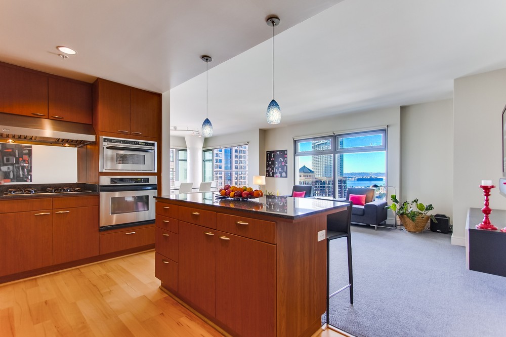 Virtual tour photo 12 of 44 for 645 Front Street #1406