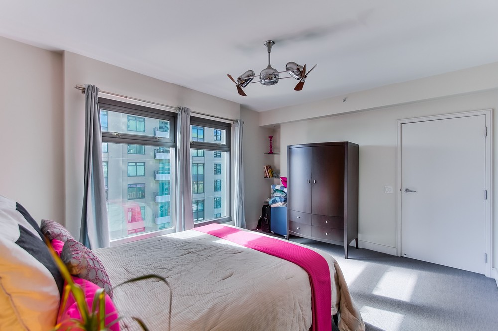 Virtual tour photo 15 of 44 for 645 Front Street #1406