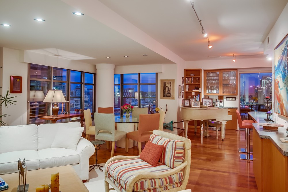 Virtual tour photo 41 of 112 for 645 Front Street