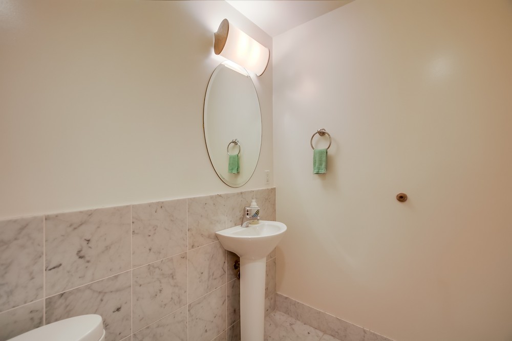 Virtual tour photo 60 of 112 for 645 Front Street