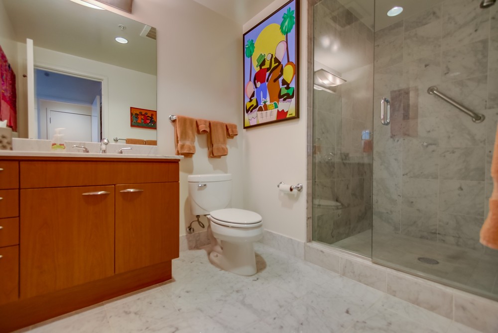 Virtual tour photo 78 of 112 for 645 Front Street