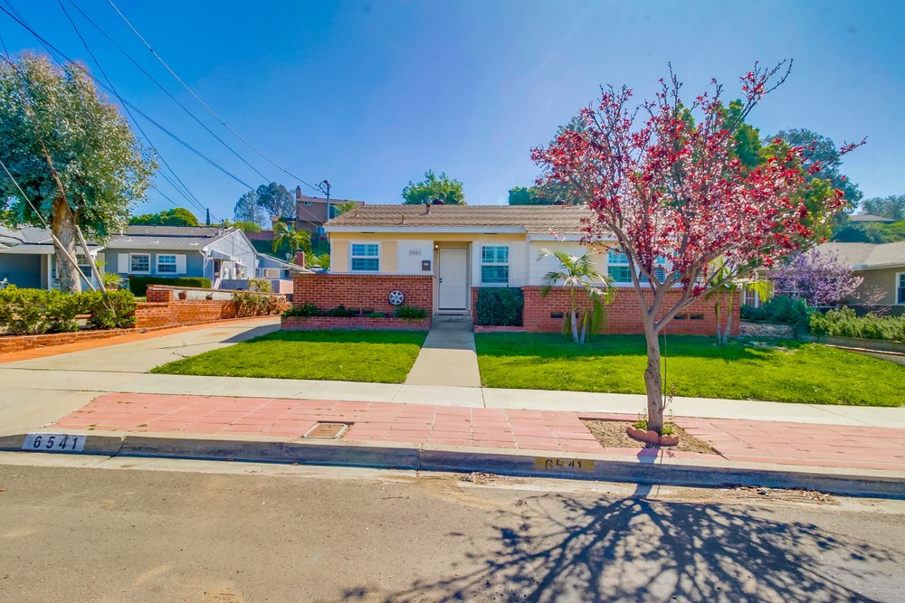 Virtual tour photo 1 of 35 for 6541 Delbarton St