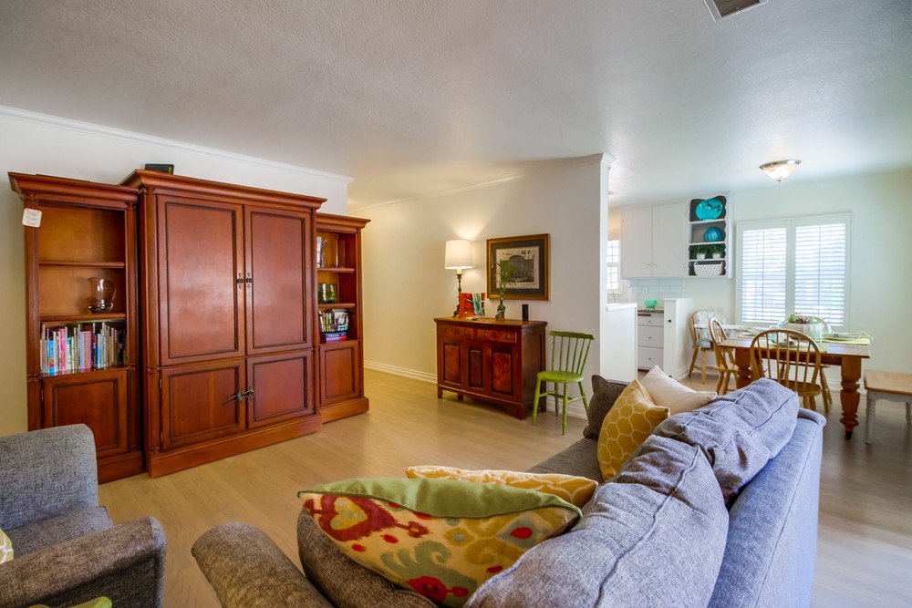 Virtual tour photo 7 of 35 for 6541 Delbarton St