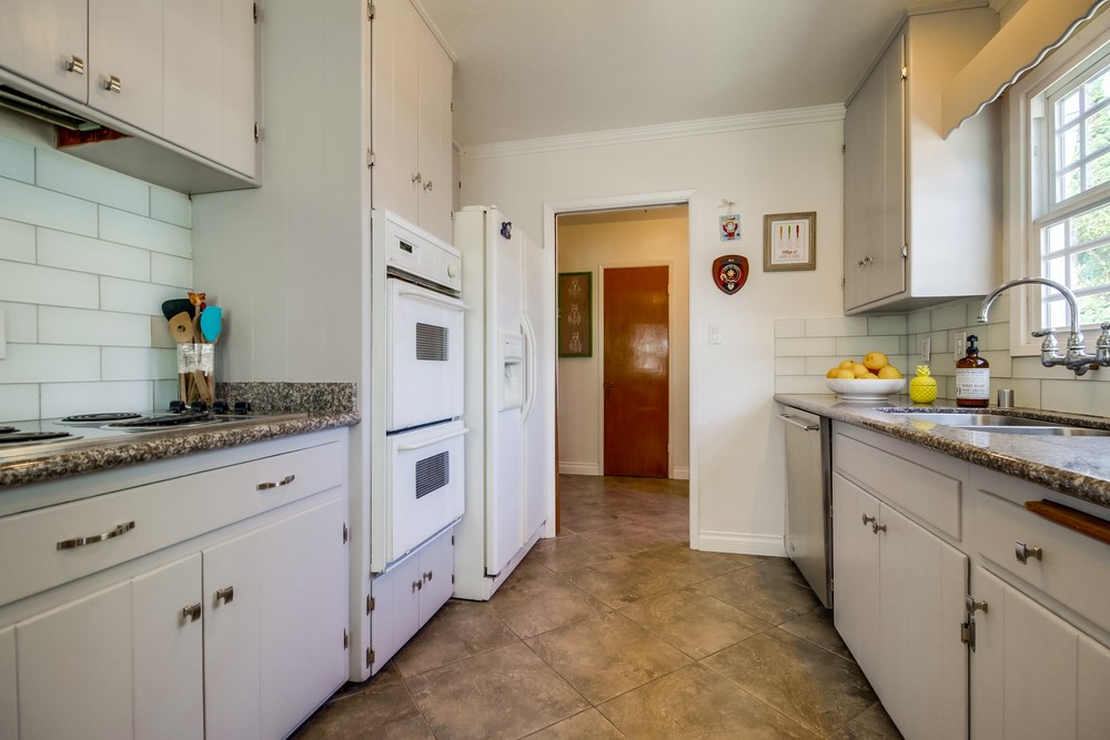 Virtual tour photo 13 of 35 for 6541 Delbarton St