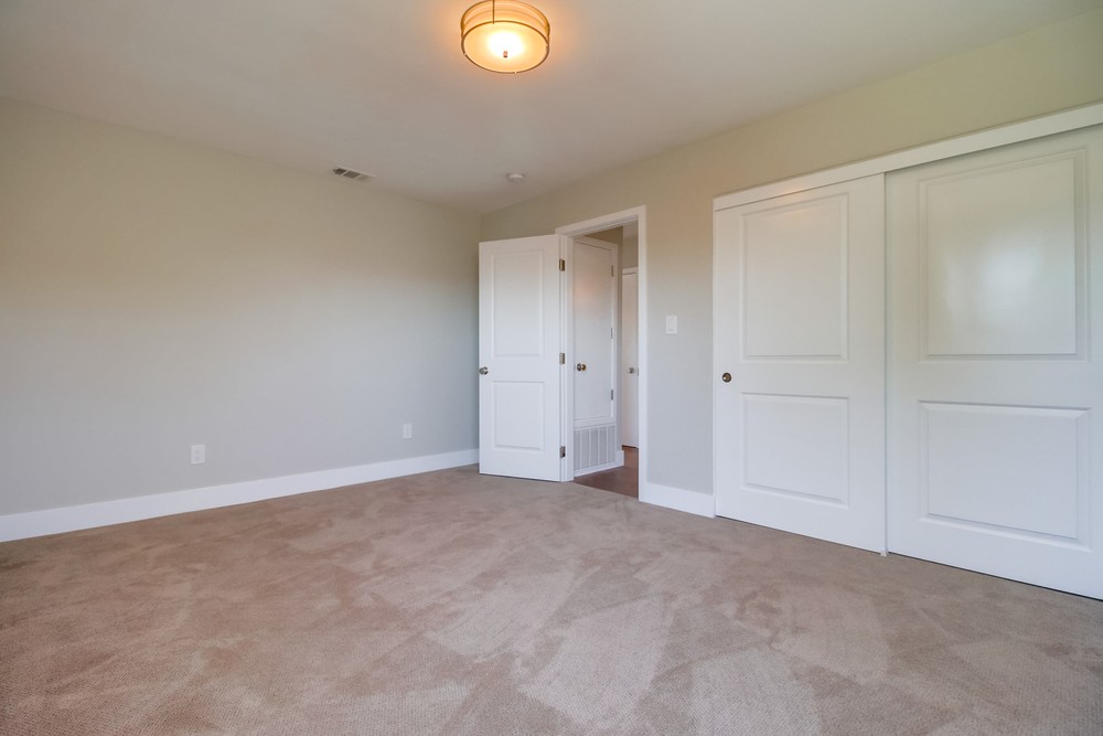 Virtual tour photo 23 of 37 for 6457 Julie St