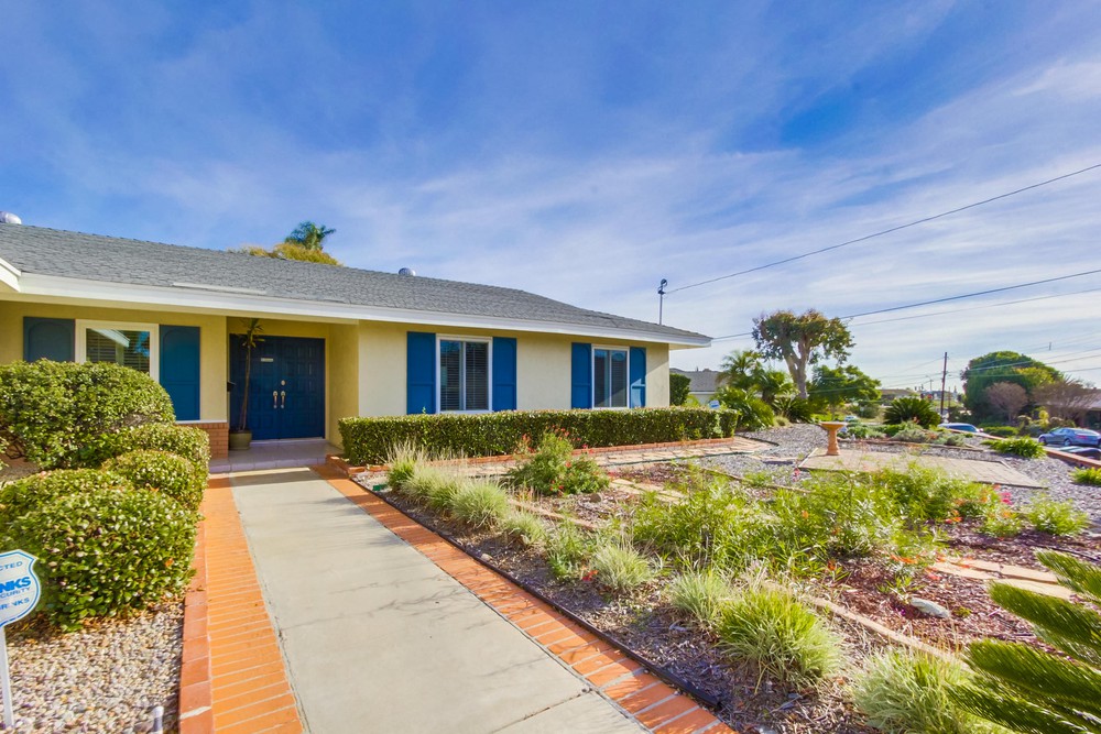 Virtual tour photo 8 of 49 for 6459 Lake Shore Dr