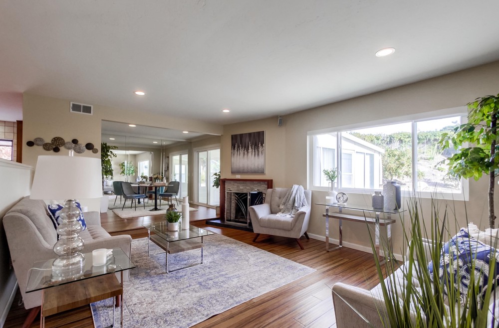 Virtual tour photo 13 of 49 for 6459 Lake Shore Dr