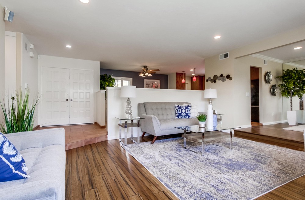 Virtual tour photo 14 of 49 for 6459 Lake Shore Dr