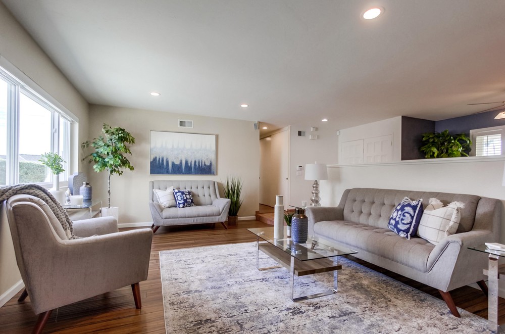 Virtual tour photo 16 of 49 for 6459 Lake Shore Dr