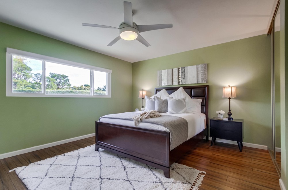 Virtual tour photo 28 of 49 for 6459 Lake Shore Dr