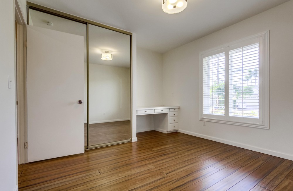 Virtual tour photo 35 of 49 for 6459 Lake Shore Dr