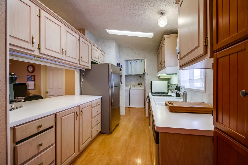 Virtual tour photo 15 of 38 for 6460 Convoy Ct #99