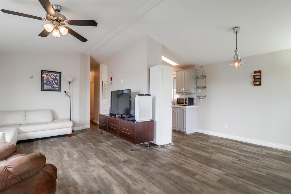 Virtual tour photo 10 of 41 for 6460 Convoy Ct SPC 280